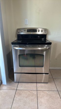 GE  electric stove