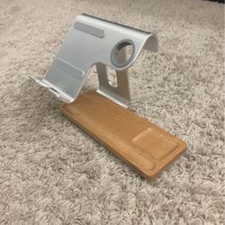 Lameeku iPhone & Apple Watch Charging Dock For Nightstand