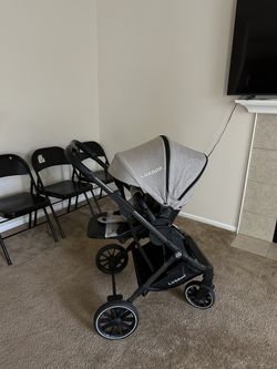 the cart is in good condition, turns in two directions