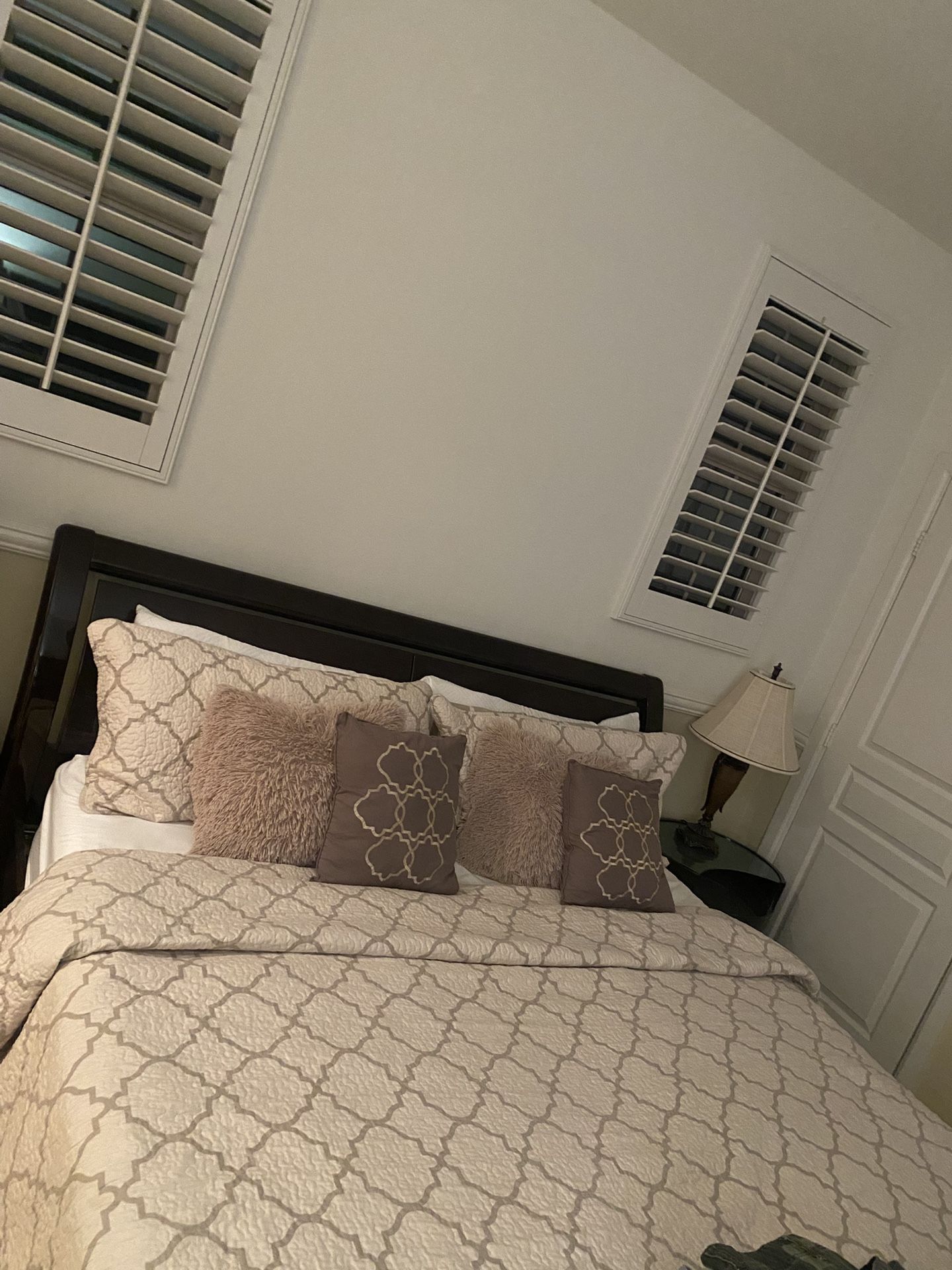 Bed Set including Mattress