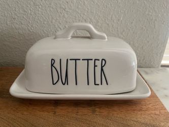 New Rae Dunn Butter dish