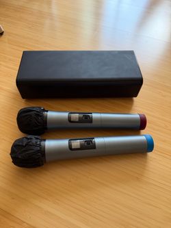 Karaoke Soundbar with 2 Wireless Microphones