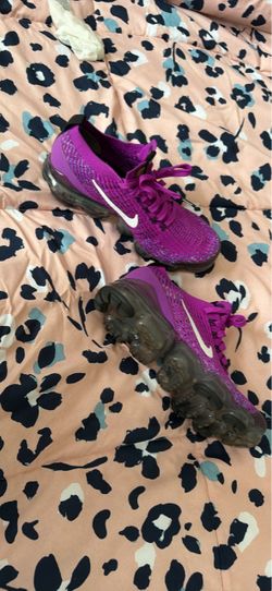Nike Air VaporMax Flyknit Purple Sneakers