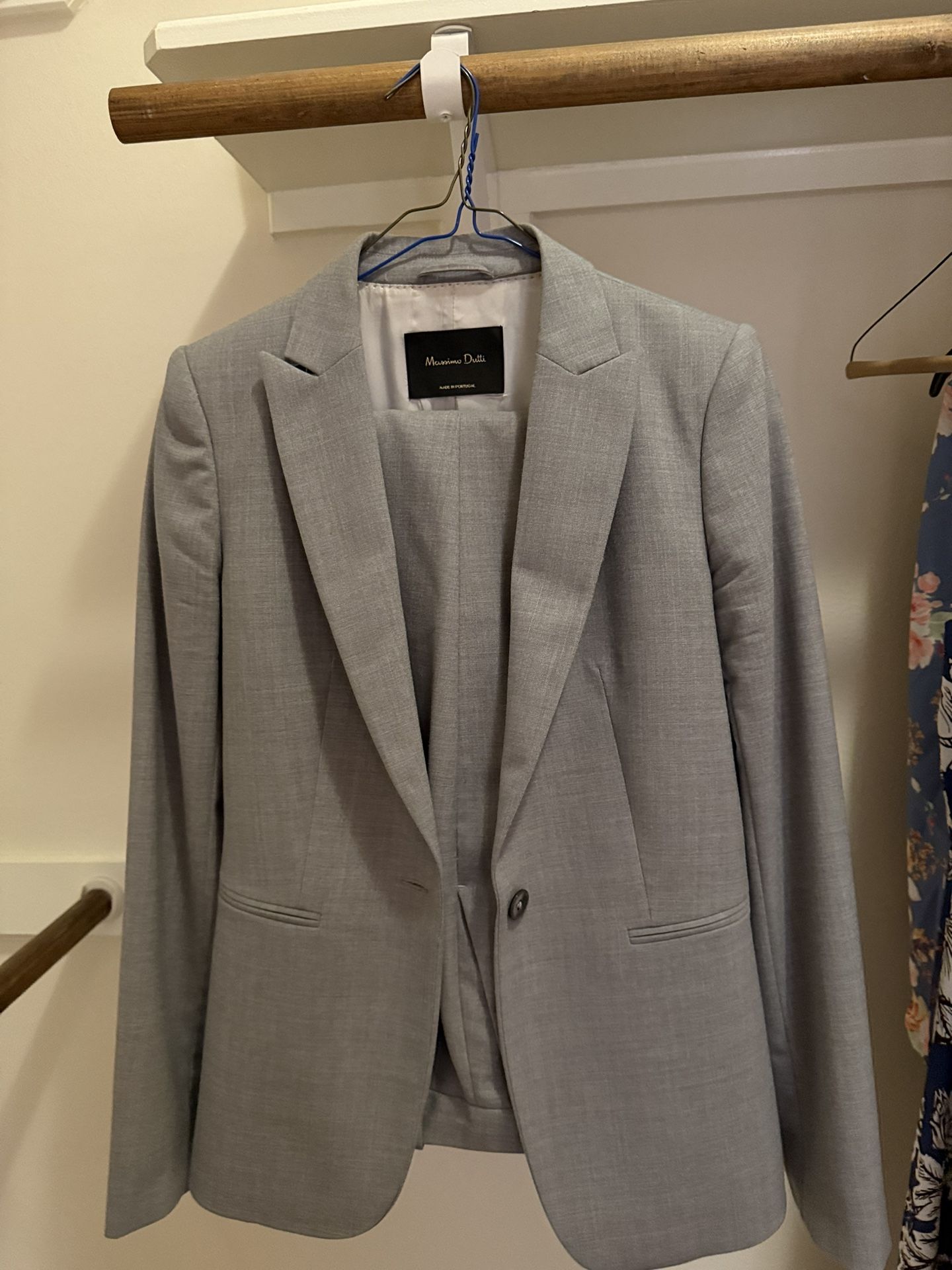 Massimo Dutti: Women Gently Used Suit And Dress Size Small