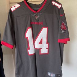 Bucs Jersey Size L
