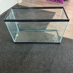 Aqueon 29 gallon Fish Tank 