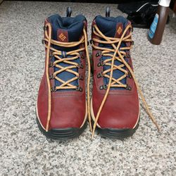Columbia Boots 10.5