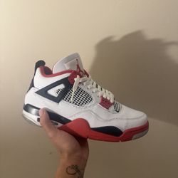 jordan 4 fire red 
