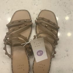 Women’s Sandals 