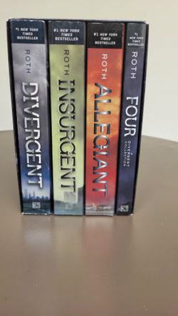The DIVERGENT Book Series by Veronica Roth