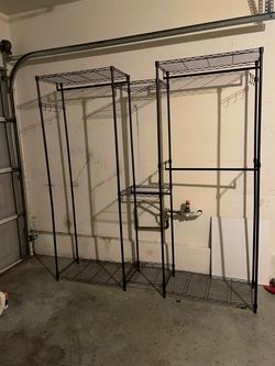 BLACK METAL RACK