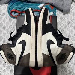 Selling Jordan 1 Mocha & Cement 3s 