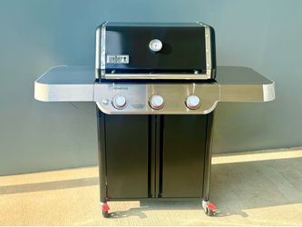 Brand new weber Genesis E-315 Black 3 -Burner Liquid Propane Gas Grill