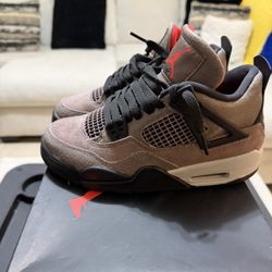 Jordan Taupe 4’s Gs Sz 4