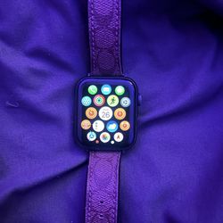 Apple Watch SE 4 mm GPS + LTE