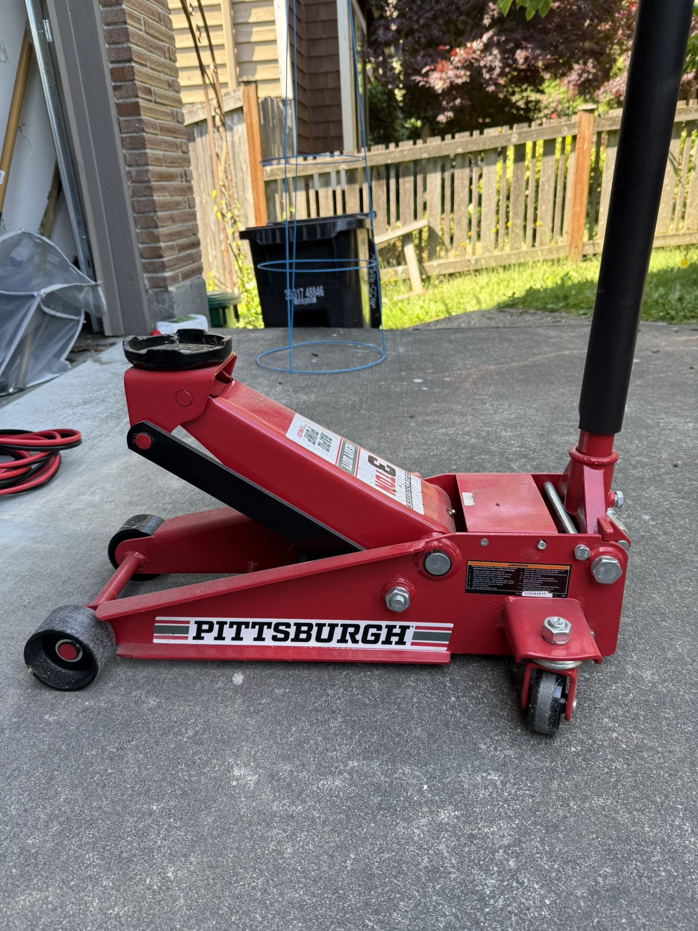 PITTSBURGH 3 Ton Floor Jack with RAPID PUMP