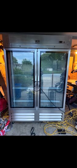 Commercial Refrigerator