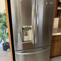 LG Refrigerator | Stainless Steel 
