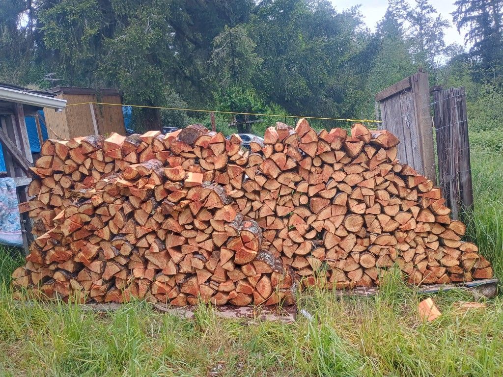SEASONED FIREWOOD