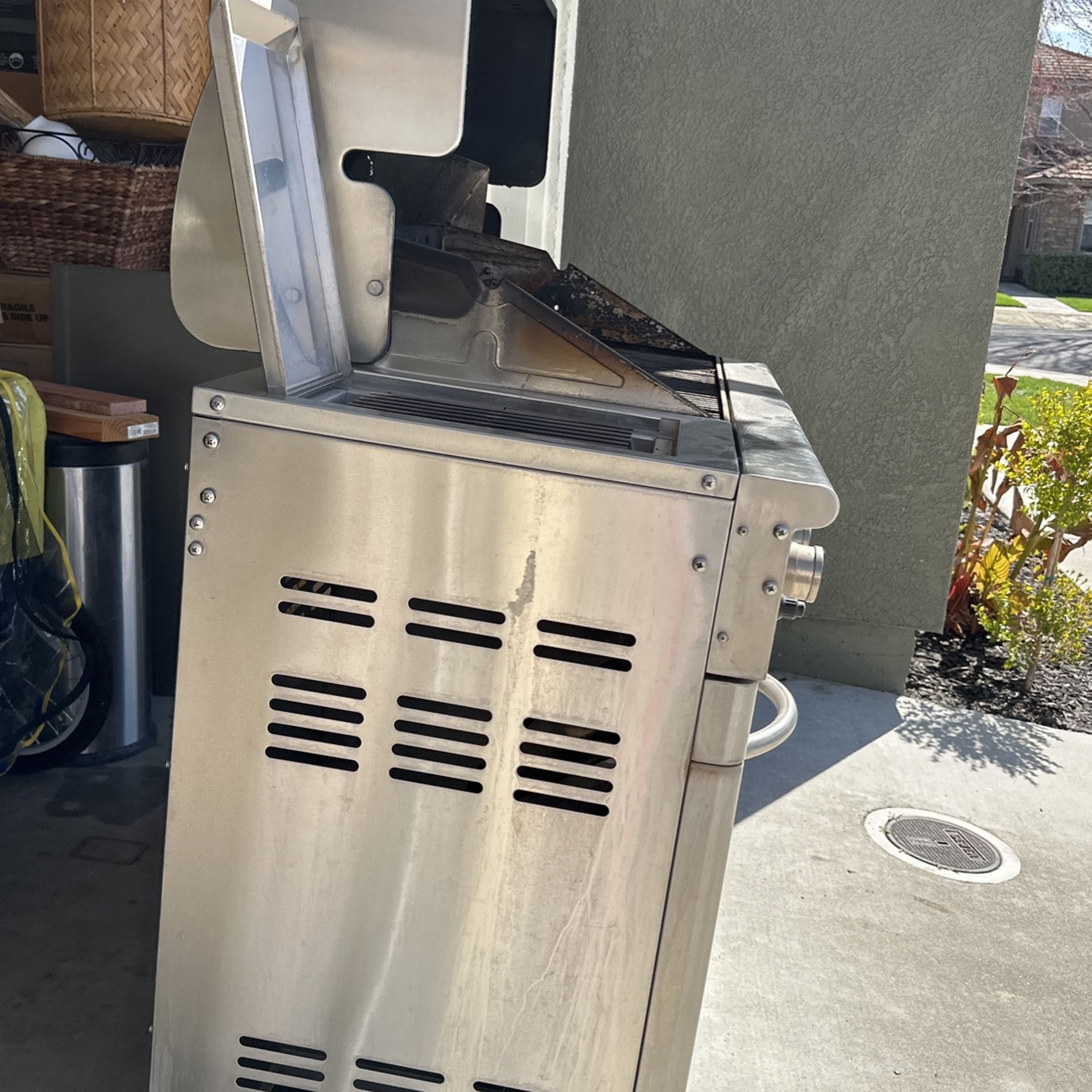 Kirkland grill for Sale in Turlock, CA OfferUp