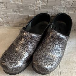 Dansko Shoes