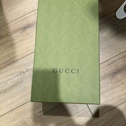 Womens Gucci Shoes 