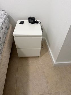 IKEA MALM White 2-Drawer Nightstand