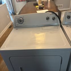 Excellent Condition Whirlpool Dryer$200