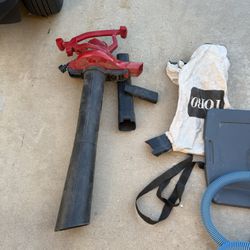 Toro electric leaf blower / vacuum mulcher.