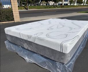 Queen Organic Cool Gel Memory Foam!•••