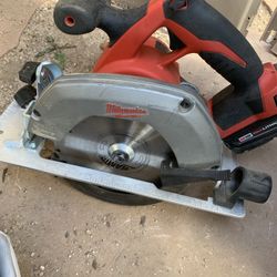 Milwaukee Circular Saw
