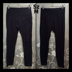 LOT OF 2 WOMENS BLACK ATHLETIC LEGGINGS SIZE M
