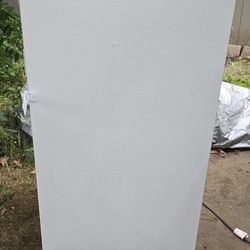 Stand Up Freezer 