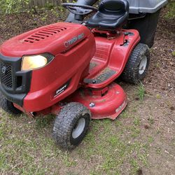  42” Troy Bilt Lawnmower With Bagger
