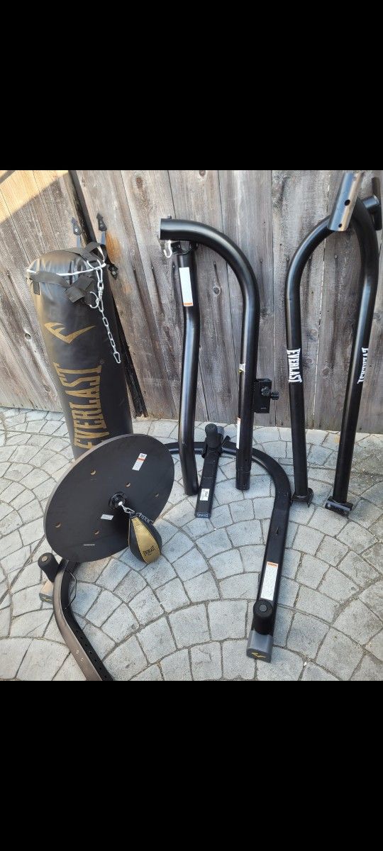 punching bag with stand