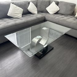 Coffee Table - Glass (Modern)