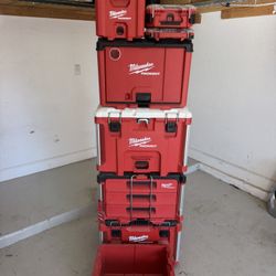 Milwaukee Packout System Several Pieces 