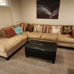 Corner Sectional Sofa. 
