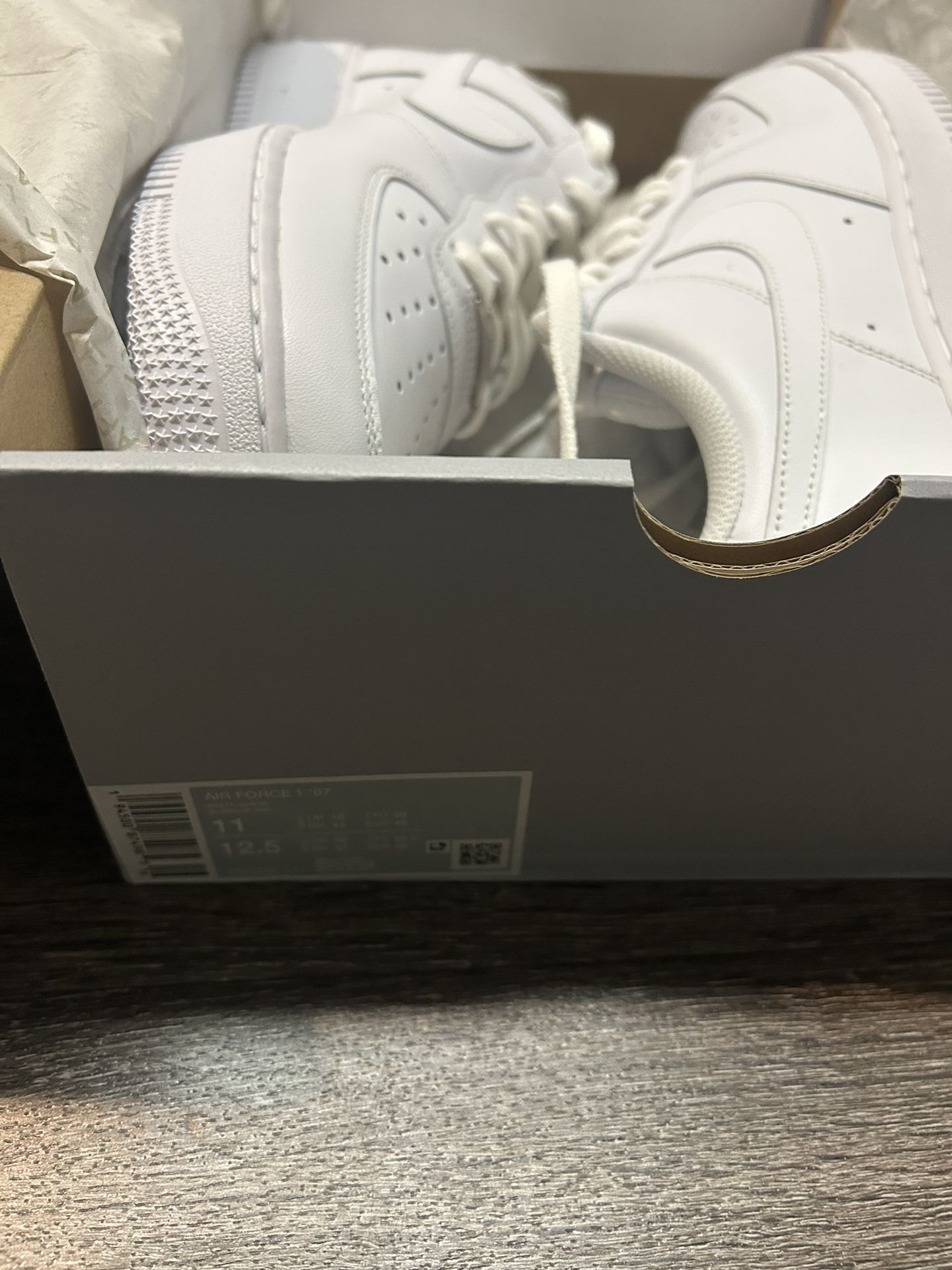 white af1 near me