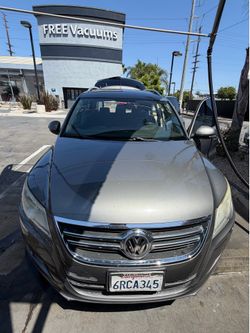 2011 Volkswagen Tiguan
