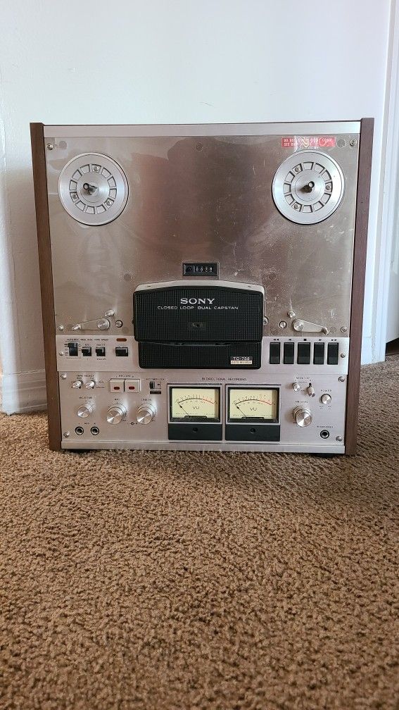SONY TC-758 AUTO REVERSE REEL TO REEL TAPE RECORDER.