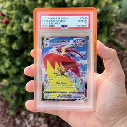 Pokemon - Blaziken Vmax PSA 10