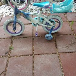 Little Girls Bike With TrAining Wheels 