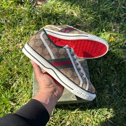 Gucci Shoe Low Top 