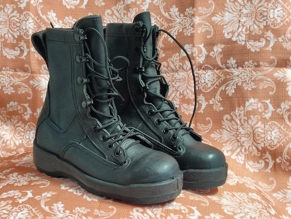 2 1/2 W Wellco Steel Toe 2007 Military Boots Certificate #707 Navy Style 1003