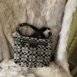 New Coach signature logo crossbody bag 