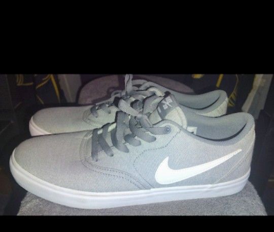 Brand New Nike Shoes Size 11