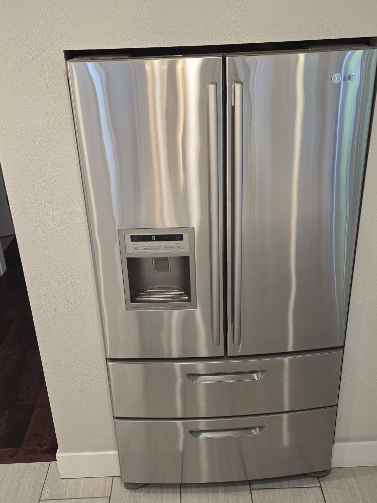 LG Refrigerator