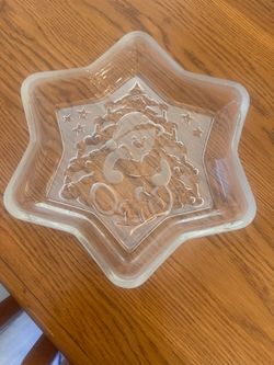 $8 - Vintage Mikasa Christmas Star Teddy Sweet Dish clear and frosted crystal Star shaped candy or nut dish. Measures 9 1/4” Made In Germany.  Pickup 