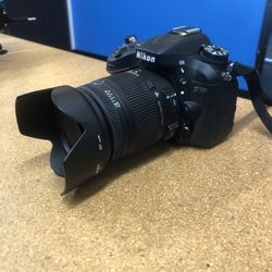 Nikon D7100 DSLR Camera With tripod